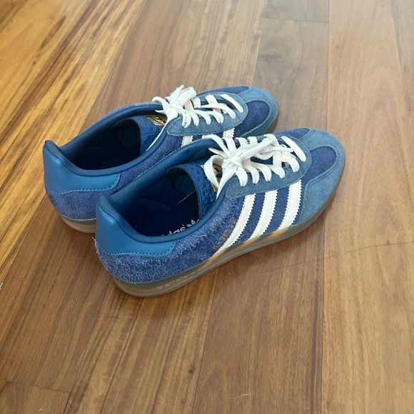 adidas Blue and pink Women's Sneakers - Picture 4 of 6